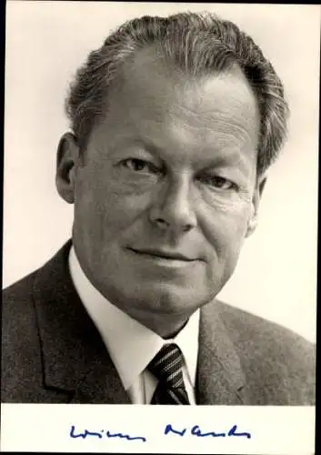 Ak Willy Brandt, Vorsitzender der SPD, Bundeskanzler, Portrait, Autogramm