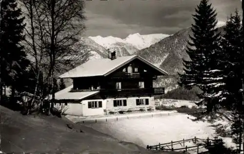 Ak Mittenwald in Oberbayern, Gasthof Gletscherschliff