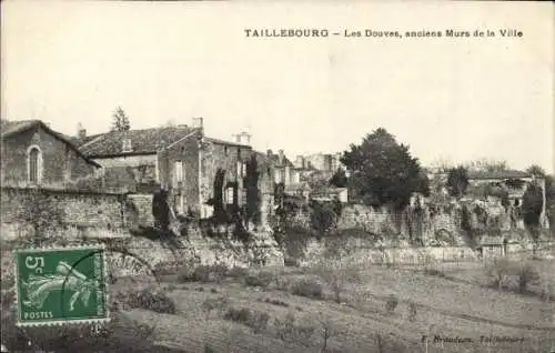 Ak Taillebourg Charente-Maritime, Douves, anciens Murs de la Ville