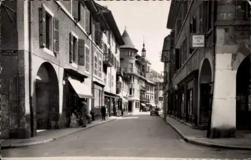 Ak Rumilly Haute-Savoie, Le Centre de la Ville, les Arcades