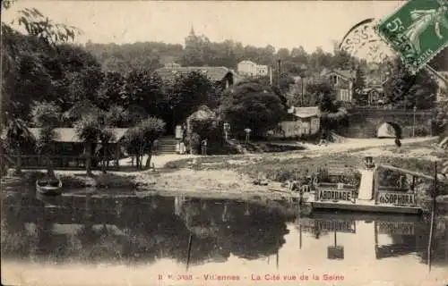 Ak Villennes sur Seine Yvelines, Stadt von der Seine aus gesehen