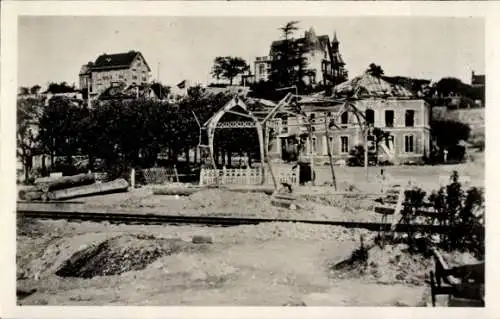 Ak Conflans Sainte Honorine Yvelines, Die Ruinen des Bahnhofs am Ende der Oise