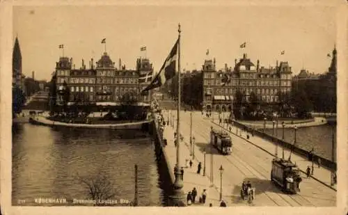 Ak København Kopenhagen Dänemark, Dronning Louises Bro, Straßenbahnen