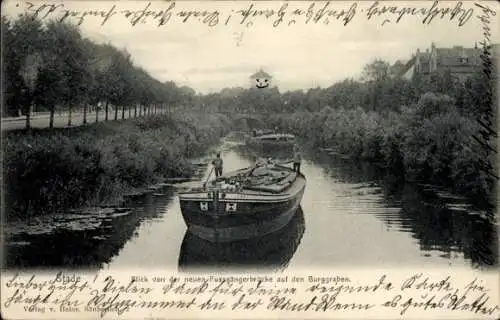 Ak Stade in Niedersachsen, Blick von der neuen Fußgängerbrücke auf den Burggraben, Boot Jenny