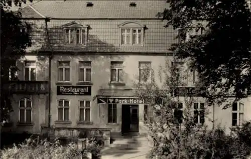 Ak Ludwigslust in Mecklenburg, HO Gaststätte Parkhotel