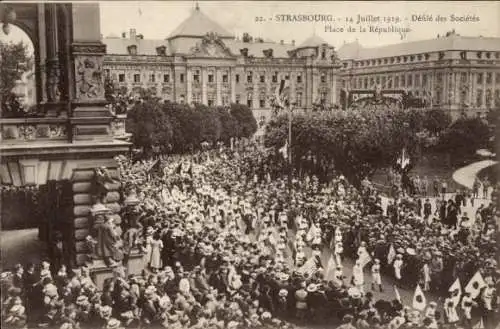 Ak Strasbourg Straßburg Elsass Bas Rhin, Place de la Republique, Defile des Societes