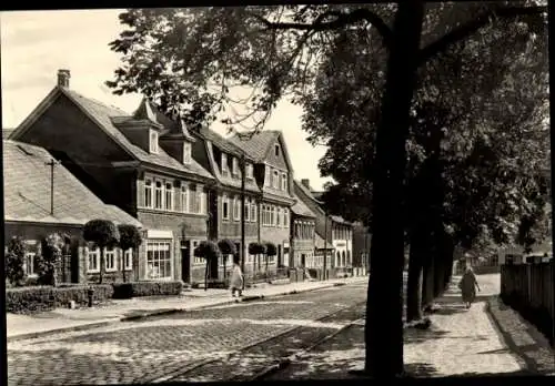 Ak Großbreitenbach, Blick in die Bahnhofstraße, Häuser