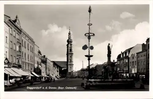 Ak Deggendorf im Bayerischen Wald Niederbayern, Donau, Teilansicht, Kirchturm