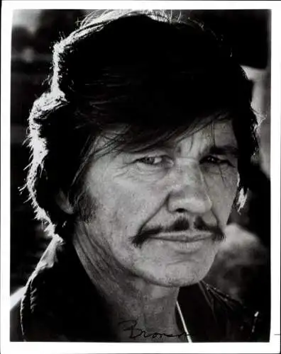 Foto Schauspieler Charles Bronson, Portrait, Autogramm