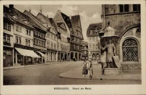 Ak Nordhausen am Harz, Roland am Markt