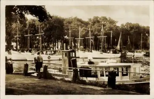 Ak Chorzelin Osternothafen Świnoujście Swinemünde Pommern, Hafen, Boot Margarete