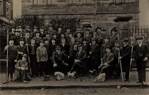 Ak Brohl am Rhein, Männer, Gruppenfoto