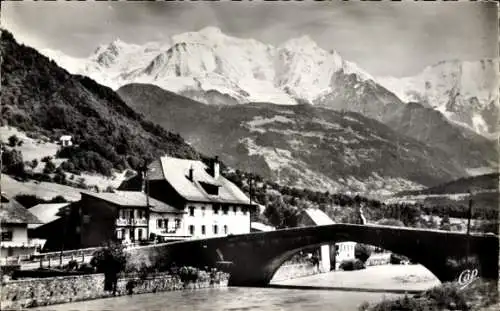 Ak Sallanches Haute Savoie, Le Pont St-Martin et le Mt Blanc