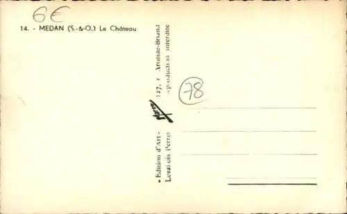 Ak Medan Yvelines, Schloss