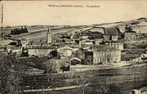 Ak Ville sur Jarnioux Rhone, Gesamtansicht