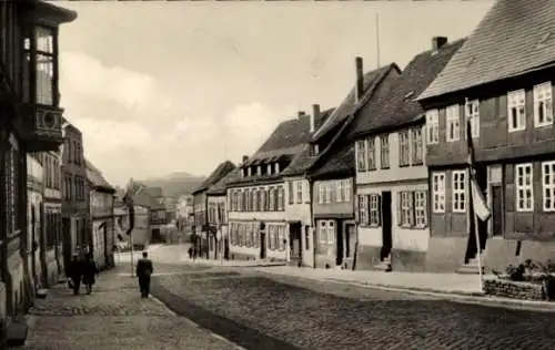 Ak Burg b. Magdeburg, Breiter Weg, Fahnenmast