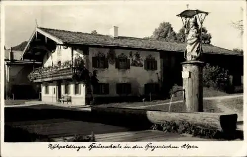 Foto Ak Ruhpolding Oberbayern, Bauernhaus in den Bayr. Alpen