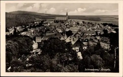 Ak Schneeberg im Erzgebirge, Blick auf die Stadt, Glockenturm