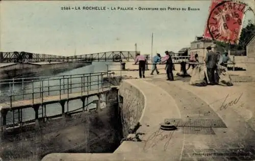 Ak La Pallice Rochelle Charente Maritime, Ouverture des Portes du bassin