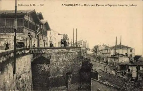 Ak Angoulême Charente, Boulevard Pasteur, Papeterie Laroche-Joubert