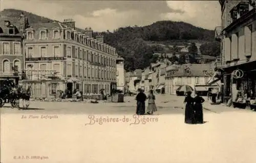 Ak Bagnères de Bigorre Hautes Pyrénées, Place Lafayette