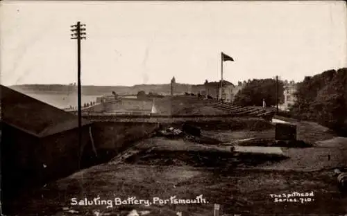 Ak Portsmouth Hampshire England, Saluting Battery