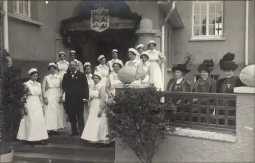 Foto Ak Bad Saulgau, König Wilhelm II von Württemberg, Charlotte zu Schaumburg Lippe, 1914