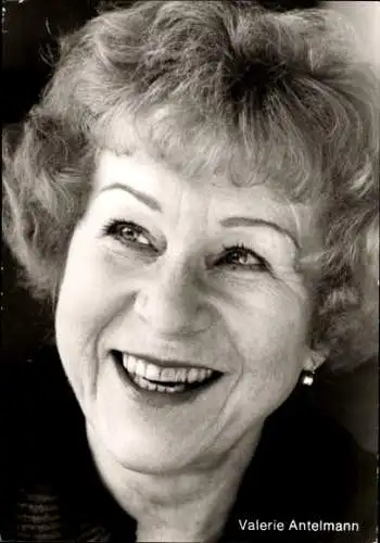 Ak Schauspielerin Valerie Antelmann, Portrait, Autogramm