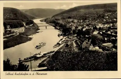  Ak Bad Karlshafen, Blick auf den Ort, Brücke, Dampfer