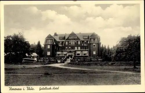 Ak Ilmenau in Thüringen, Blick auf den Ort auf das Gabelbach Hotel