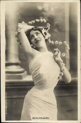 Ak Schauspielerin Beauregard, Portrait