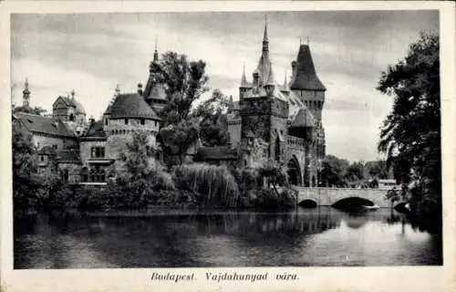 Ak Budapest Ungarn, Városliget, Stadtwäldchen, Burg Vajdahunyad