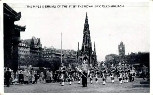 Ak Edinburgh Schottland, Die Dudelsäcke und Trommeln des 1. Btn der Royal Scots