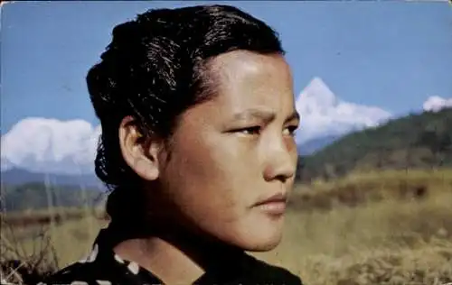 Ak Nepal, Gurungseni Girl