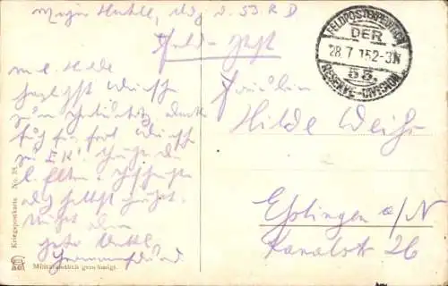 Künstler Ak Gloria Viktoria, Kleiner Junge in Uniform, Fahne