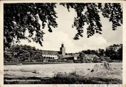 Ak Ostseebad Koserow auf Usedom, Feldpartie am Waldrand, Krankenhaus, Turm