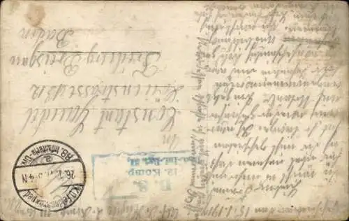 Foto Ak Deutsche Soldaten in Uniformen, Gruppenaufnahme mit Tannenbaum, I WK