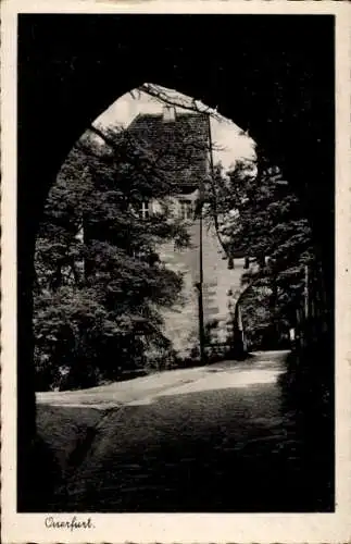 Ak Querfurt im Saalekreis, Teilansicht, Torbogen