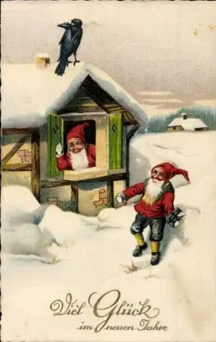 Ak Glückwunsch Neujahr, Zwerge, Winterlandschaft, Haus, Rabe