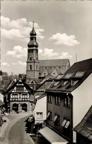 Ak Hofheim im Taunus Hessen, Teilansicht, Kirche, Fachwerkhaus