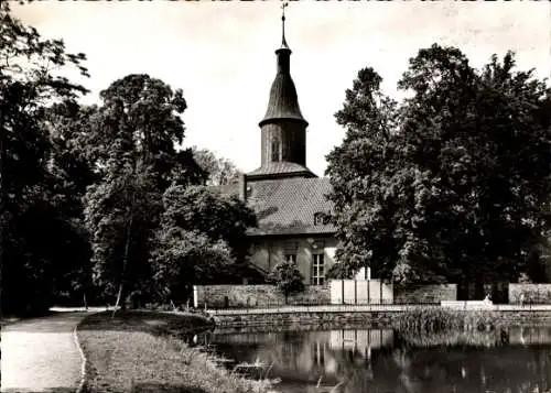 Ak Fallersleben Wolfsburg in Niedersachsen, Michaeliskirche, Ehrental, Teich