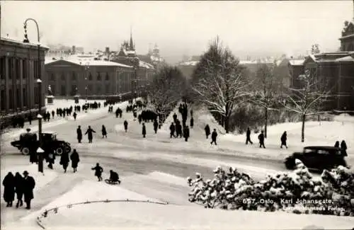 Ak Oslo Norwegen, Karl Johansgate im Winter