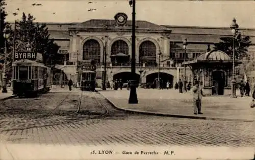 Ak Lyon Rhône, Gare de Perrache, Straßenbahn