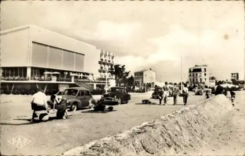 Ak Canet-Plage Pyrénées-Orientales, Das Casino, direkt am Meer