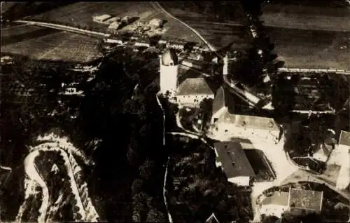 Ak Freyburg an der Unstrut, Schloss Neuenburg, Fliegeraufnahme