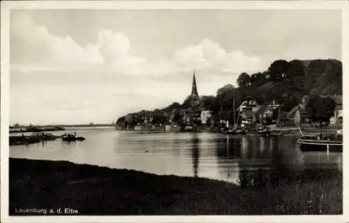 Ak Lauenburg an der Elbe, Fluss, Boot, Häuser