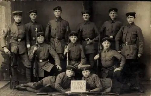 Foto Ak Strasbourg Straßburg Elsass Bas Rhin, Deutsche Soldaten in Uniformen, I WK