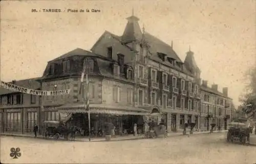 Ak Tarbes Hautes Pyrénées, Place de la Gare