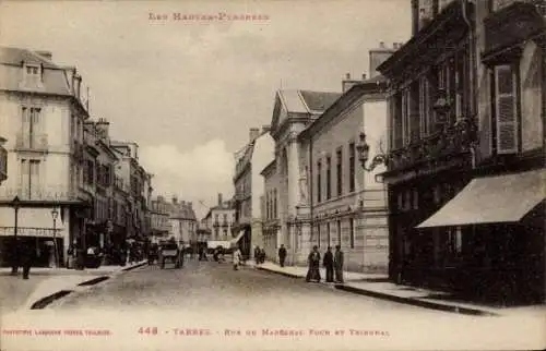 Ak Tarbes Hautes Pyrénées, Rue du Marechal Foch, Tribunal