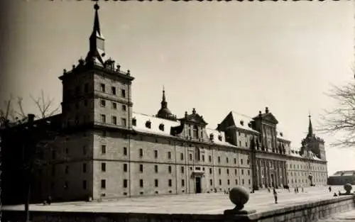 Ak San Lorenzo de El Escorial Madrid, Monasterio del Escorial